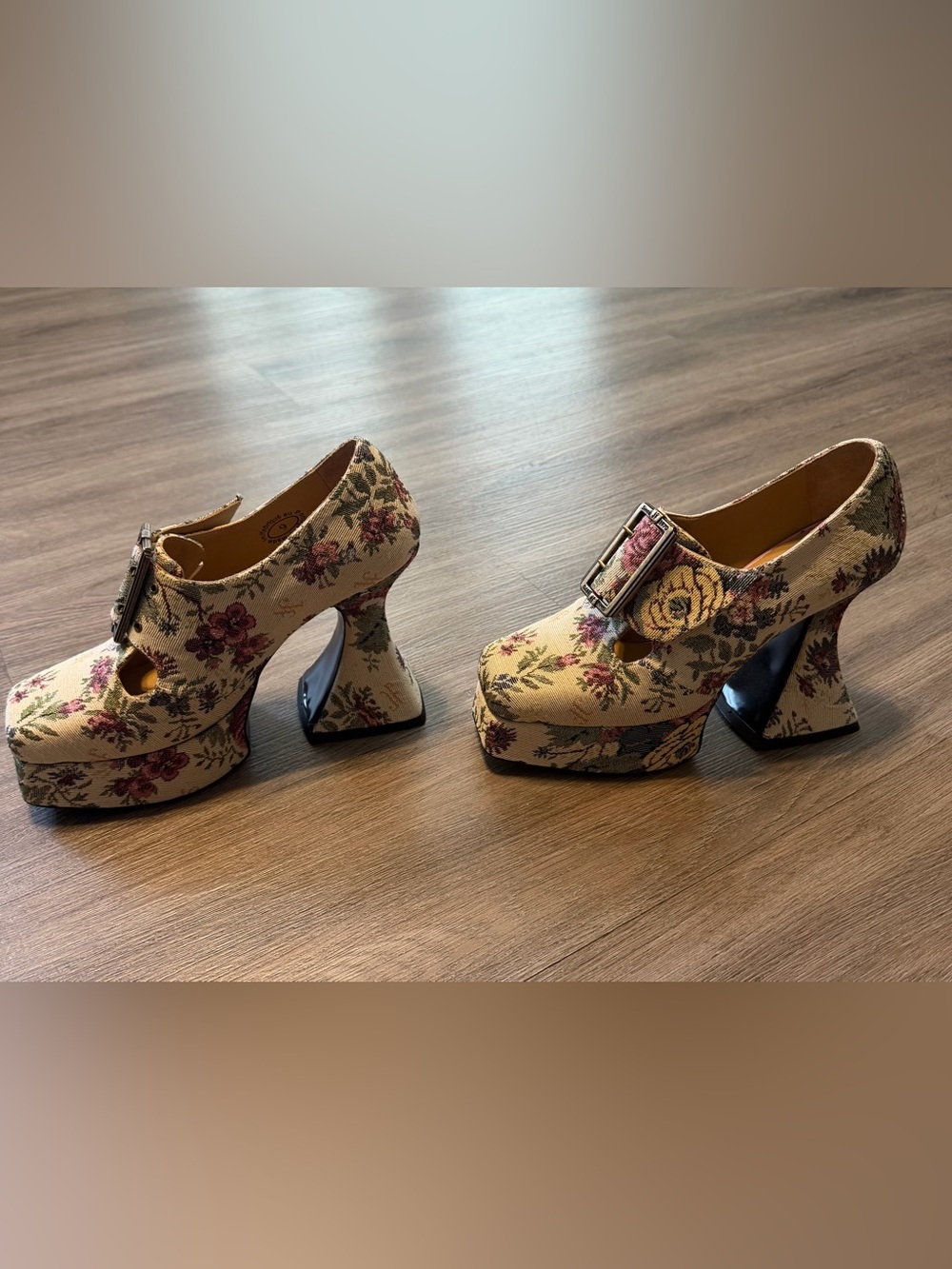 John Fluevog Mega Munster Tapestry Heels 9W - Picture 4 of 6